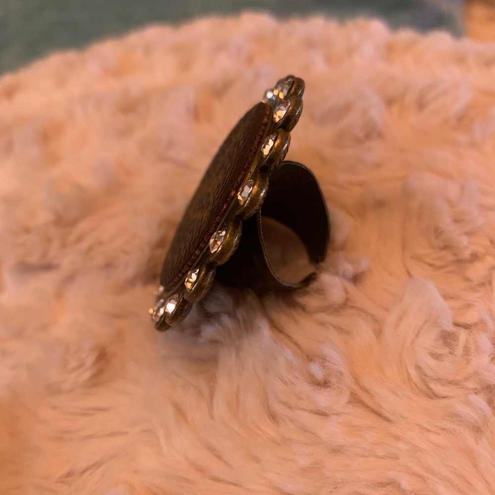Up cycled LV ring